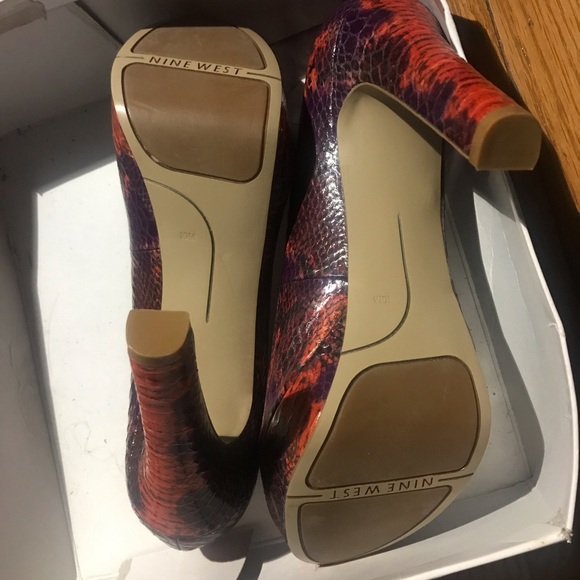 Nine West Melitta Platform Pump - Size 10 - Picture 5 of 5